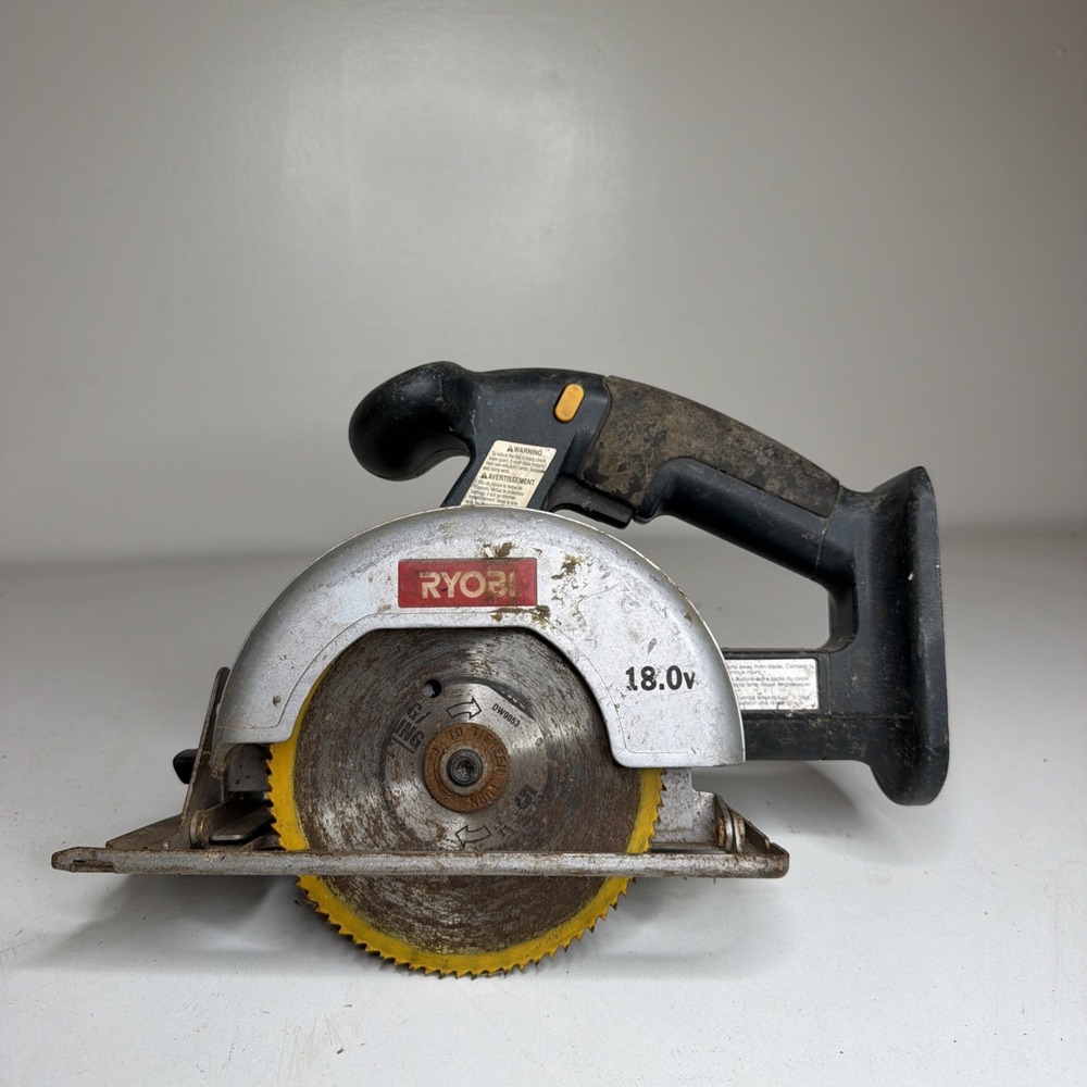 Ryobi (18V) 5-1/2" CORDLESS CIRCULAR SAW NO. (R10633) WITH BLADE ***TOOL ONLY***
